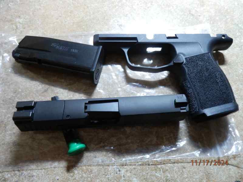 P365XL Slide Assy with XL Grip and 1 12rd Mag