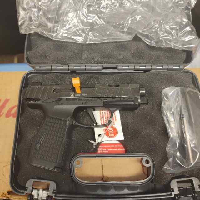 NIB! Sig P365XL Spectre 9mm w/ NIB SIG RED DOT