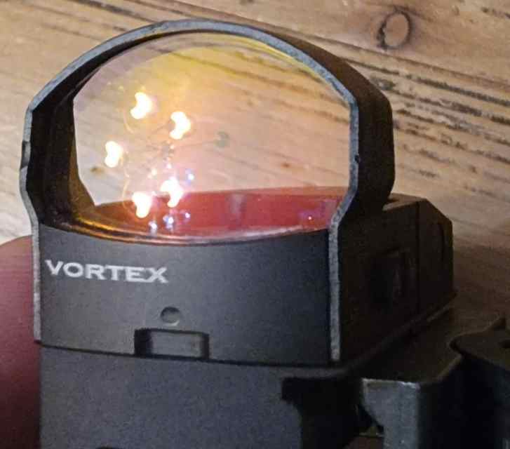 Vortex Venom Red Dot with Pic Rail QD Mount