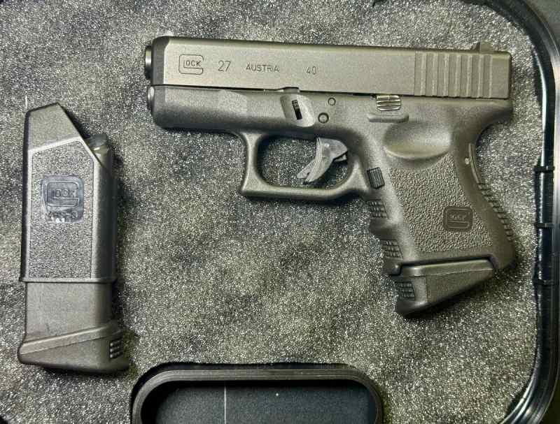 SOLD - Glock 27 - .40 Cal + 459 Rounds + Galco H