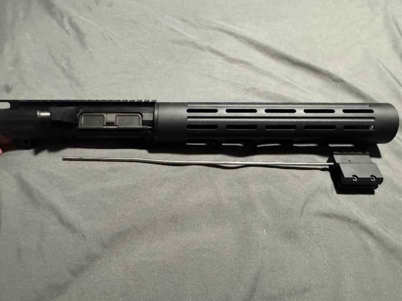 AR-10 upper receiver and rail