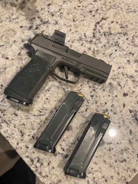 sig sauer p365 legion axg with optic