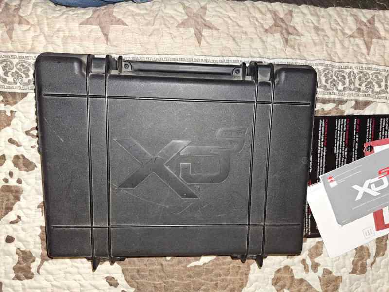 Xds .45acp 3.3 with case