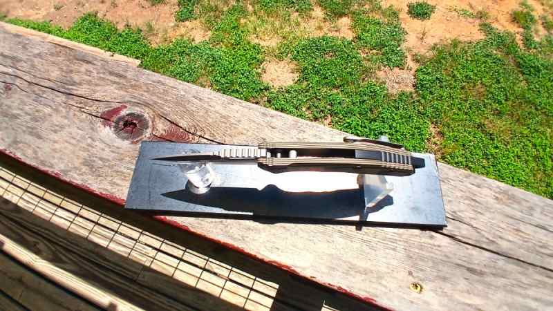 Heretic Auto Knife 9.jpg