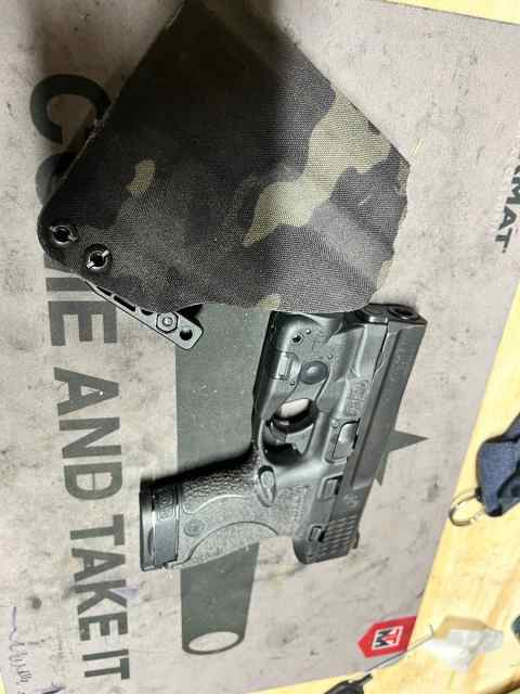 M&amp;P Shield 9