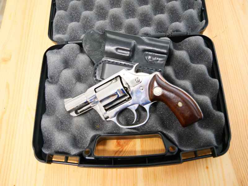 Charter Arms Undercover .38 Special with holster