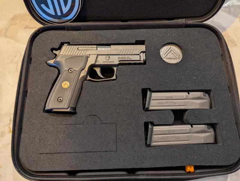 Sig P229 Legion