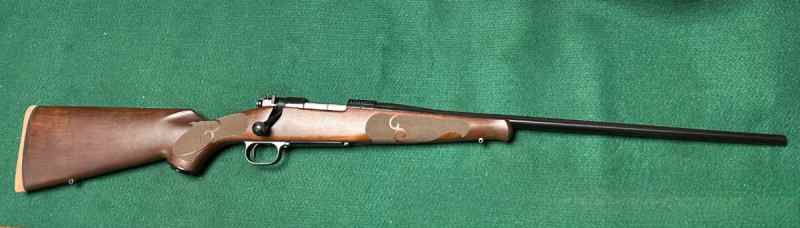 Winchester Model 70 Featherweight 243 WSSM