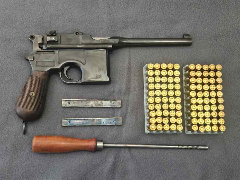 Mauser C96 Broomhandle pistol (!!!MATCHING #&#039;s!!!)