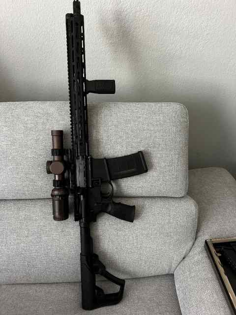 Daniel Defense DDM4V7 with vortex razor 