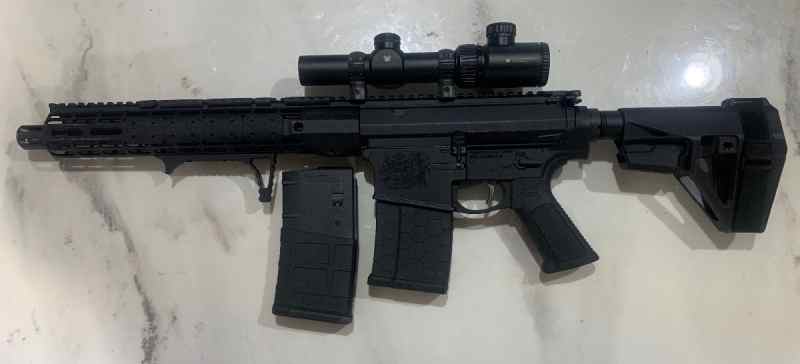 AR 10 pistol