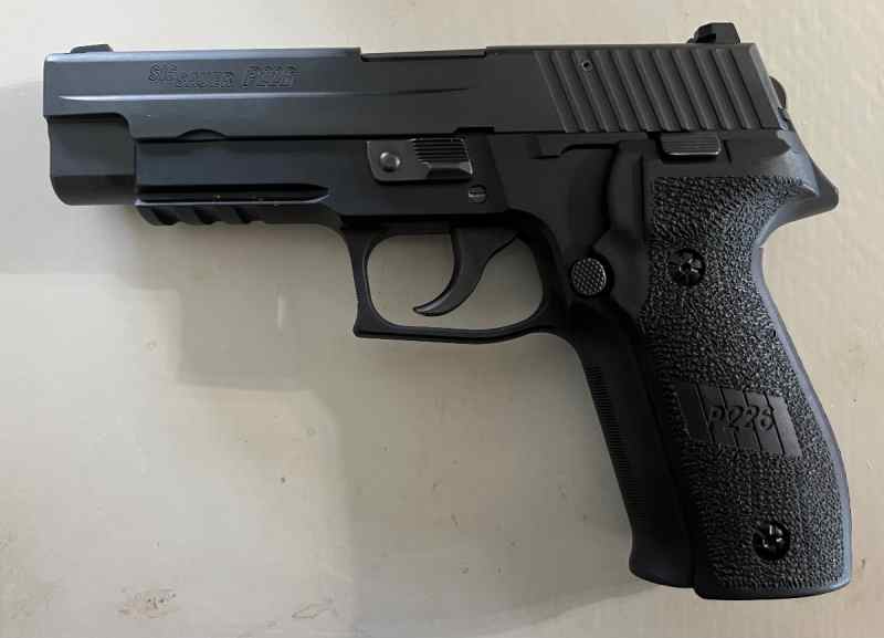 Sig Sauer P226