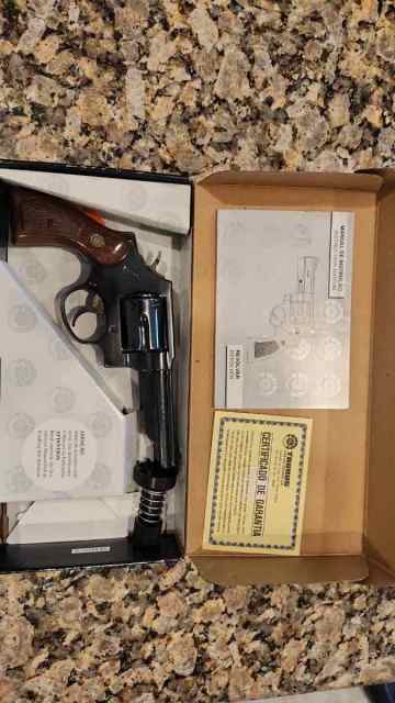 Taurus Model 82 with Box and Goodies