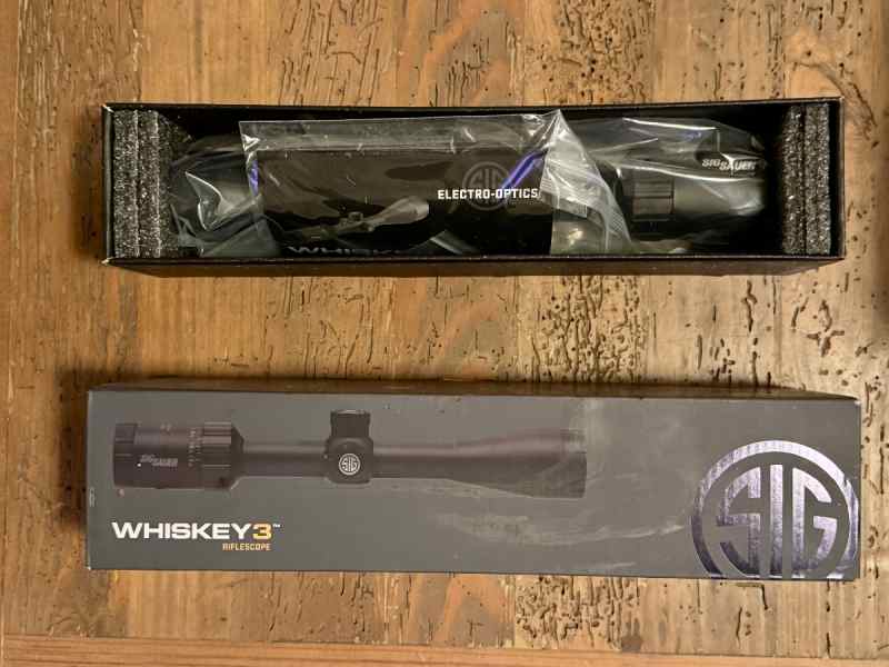 Sig Sauer WHISKEY 3 Rifle Scope 9X40mm