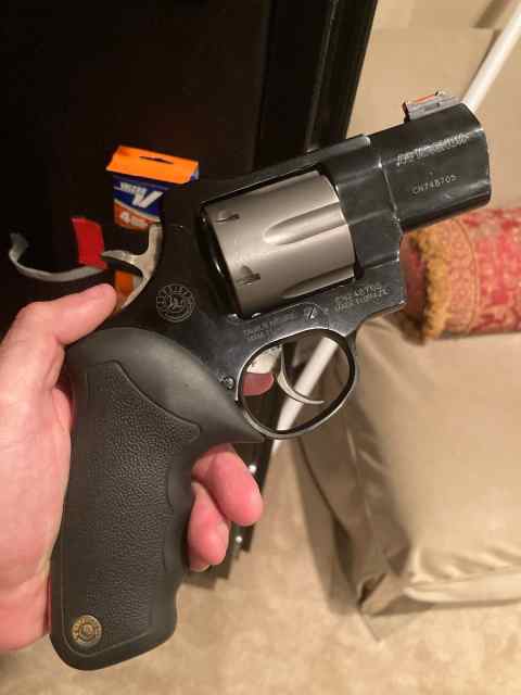 Taurus m444 ultra lite 44 mag snub nose