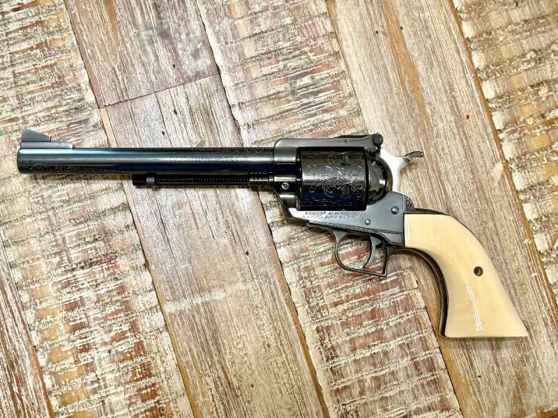 Ruger new Model Super Blackhawk engraved 1976 
