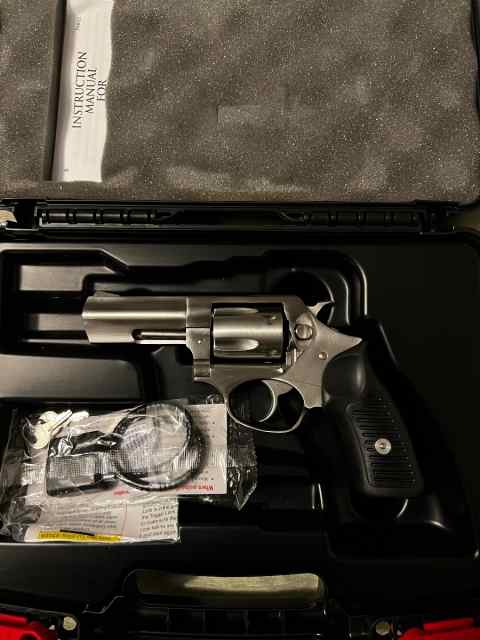 Fs: Ruger SP101 357mag