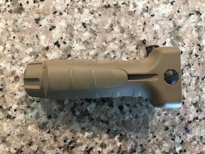 Tangodown Vertical Grip FDE Tango Down QD