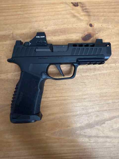 Sig 365X Macro custom extras 9mm 17rd 