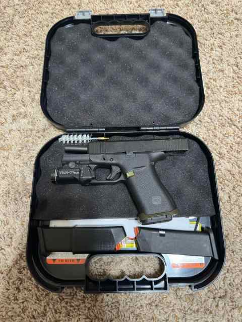 Glock 43X MOS With TLR-7 SUB light