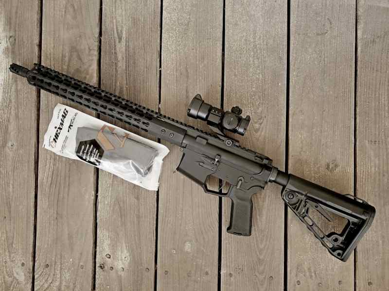 Rise Armament RA200 Billet AR 15 2.jpg