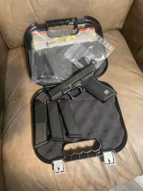 NIB Gen 6 Glock G45 MOS 9mm w/ NS 