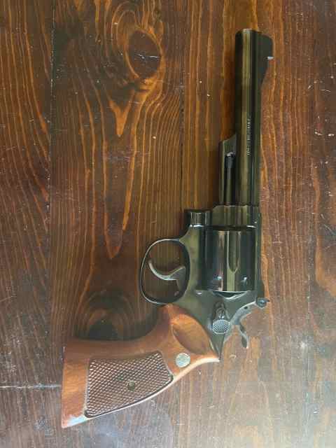 Smith and Wesson 19-4 (lowered)