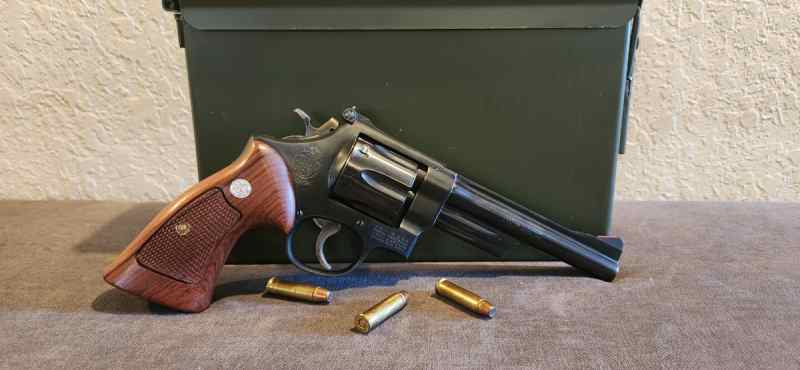 Smith &amp; Wesson 28-2 &quot;Highway Patrolman&quot; 357 Magnum