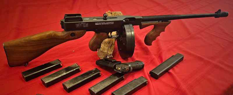 &quot;TOMMY GUN&quot; Thompson Model 1927A1