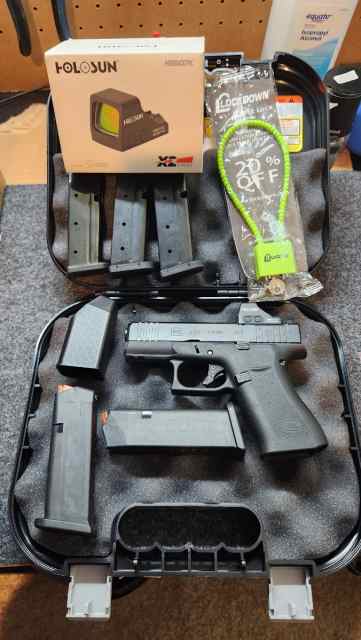 Glock 43x MOS, optic, 15-round mags, carry bundle