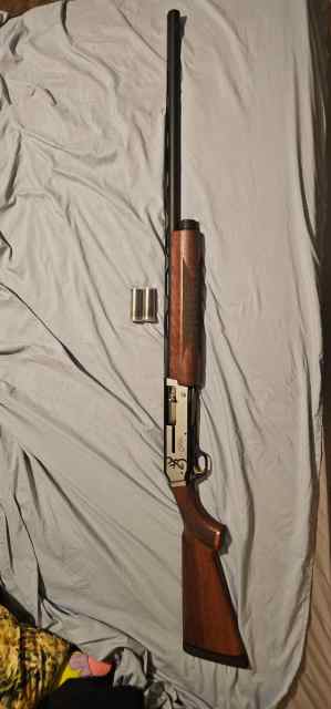 2025 Browning Silver Field 12ga – 28" – Satin Waln