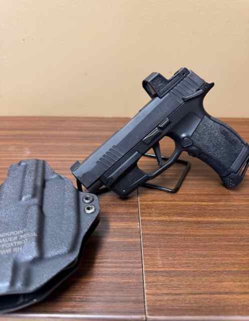 sig sauer P365XL 9MM USED W/romeoZero