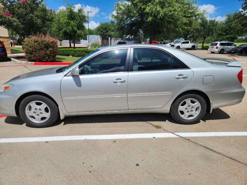 2003 Toyota camry LE v6