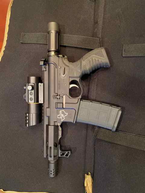 Mini 5.5 inch AR15 Pistol 