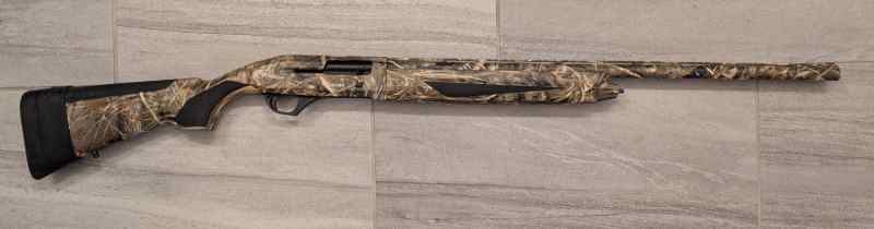 12 Gauge Semi-Auto Shotgun