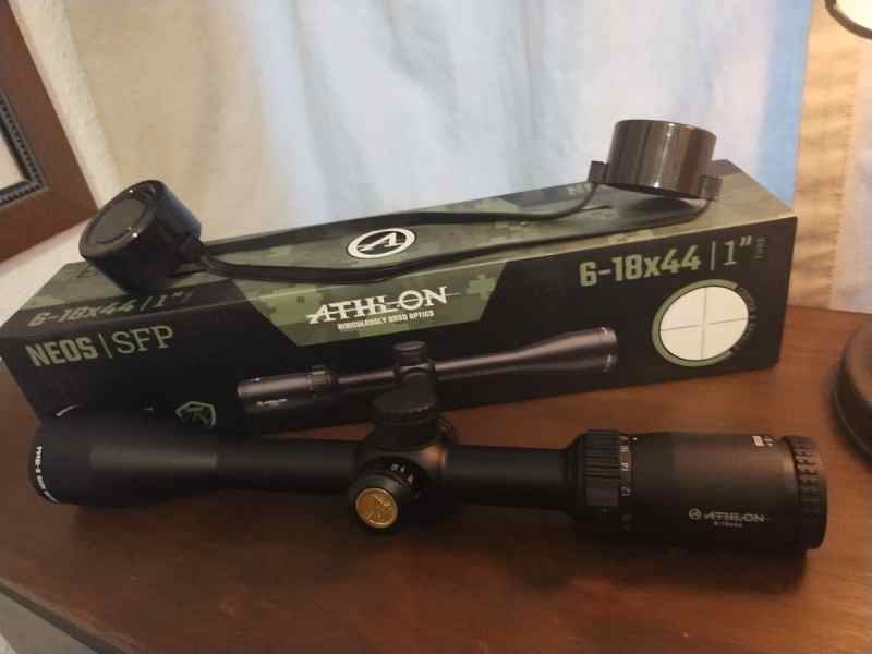 Athlon 6-18x44 scope w/ side focus