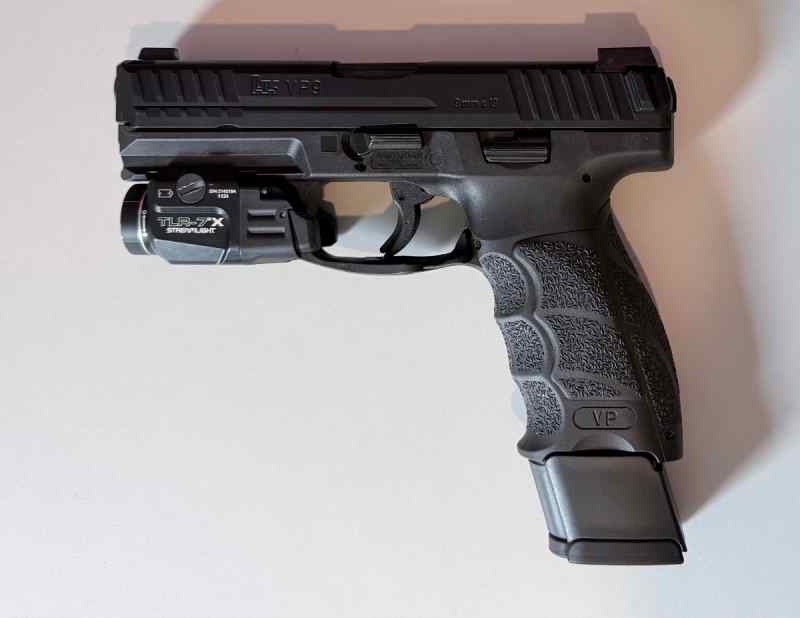 HK VP9 w/ TLR7x &amp; 6 Mags