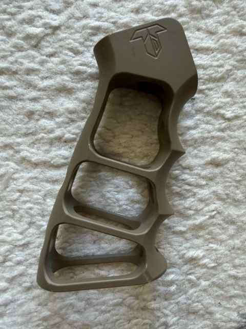 Tactical Dynamics Skeleton Grip AR15