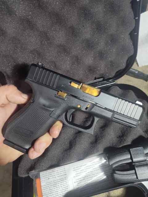 Golden accents Glock 19 gen 5 