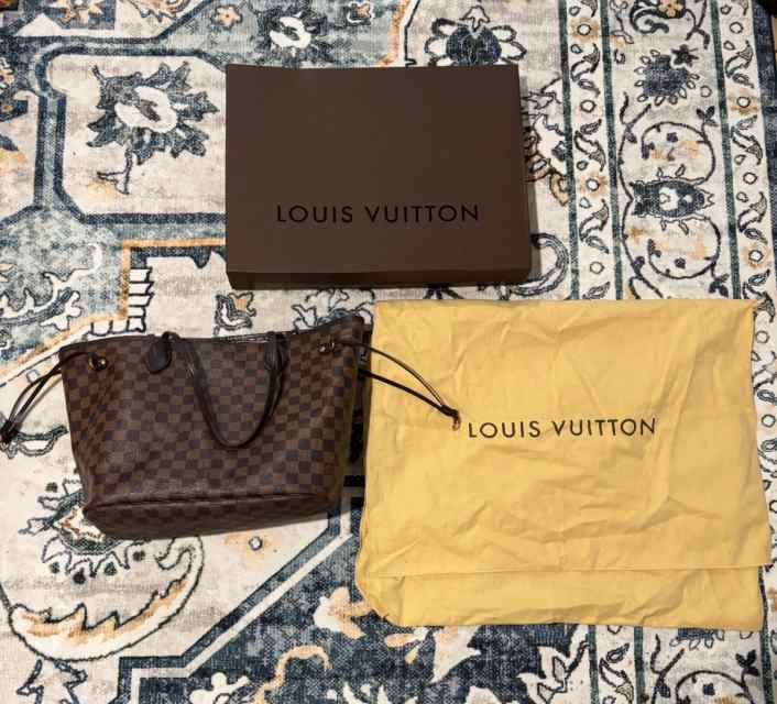 Designer bags for pistols-LV and Gucci