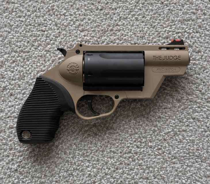 FDE Taurus Judge Public Defender .45LC/.410 + Ammo