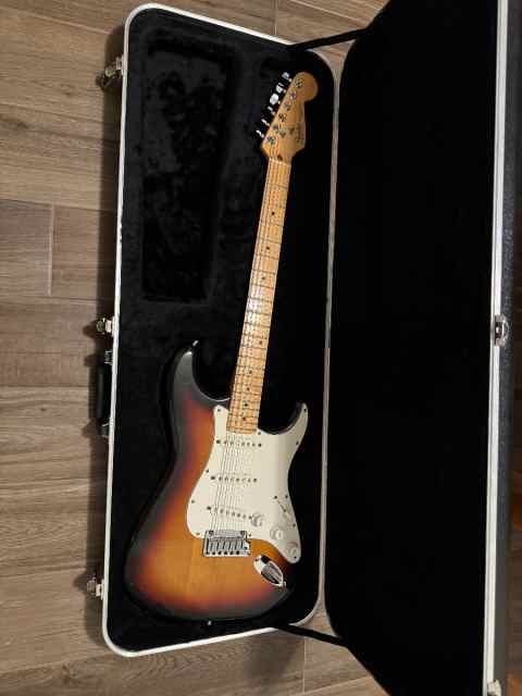 Fender Stratocaster early 90s Sunburst