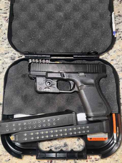 Glock 19 gen 5 W/ TLR6