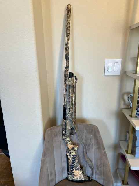 Benelli Super Vinci 12 GA - Like New