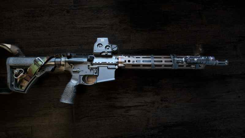 Daniel Defense M4A1RIII w/eotech 