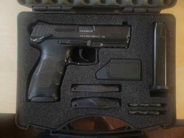 HK P30 in 40 S&amp;W (Like New)
