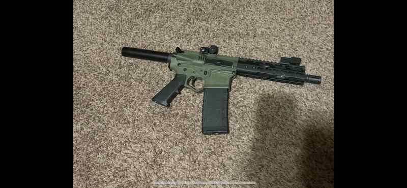 Ar-15 pistol 