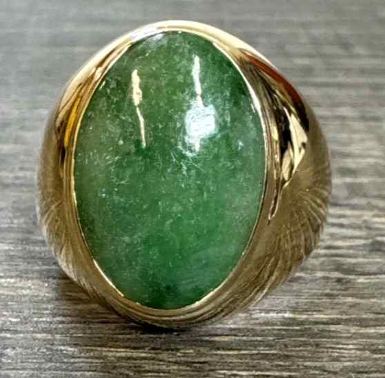 14K Yellow Gold Men’s Green Jadeite Ring