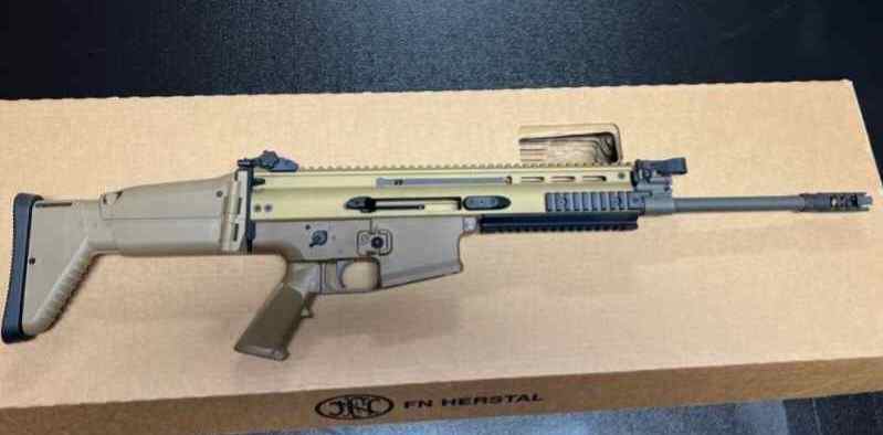 NEW FN SCAR 17S FDE WITH EXTRAS