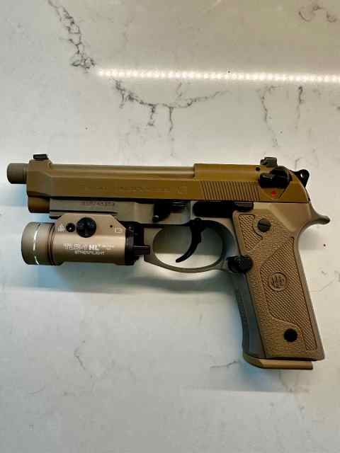 Beretta M9A3 w/streamlight TLR-1 HL